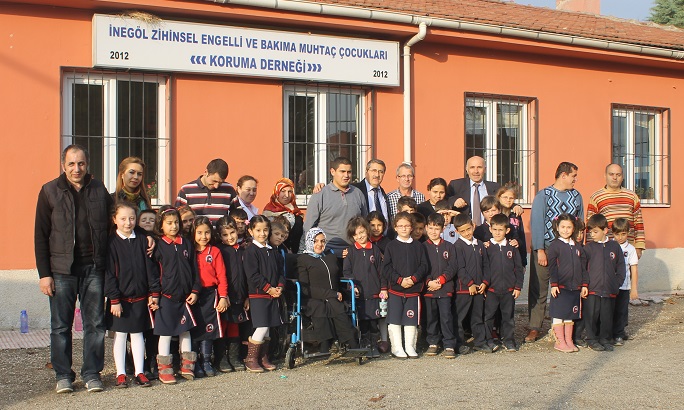 Özel Kosova Ufkum’dan engellilere ziyaret