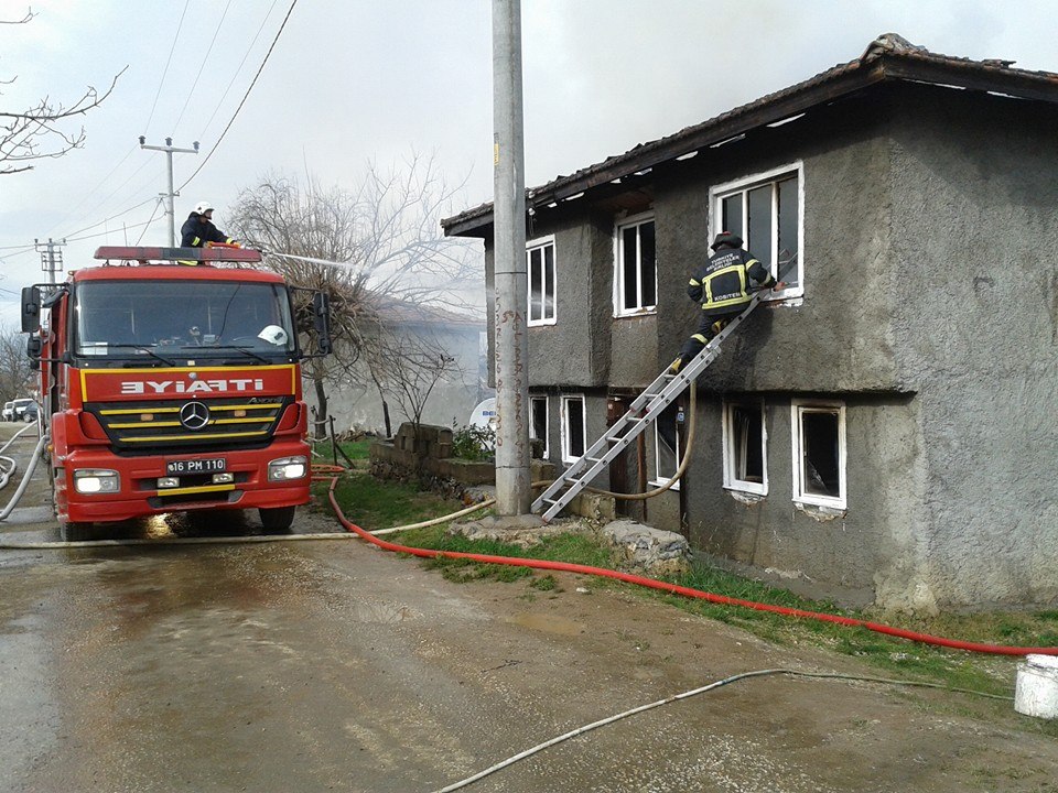 2 Katlı ev küle döndü