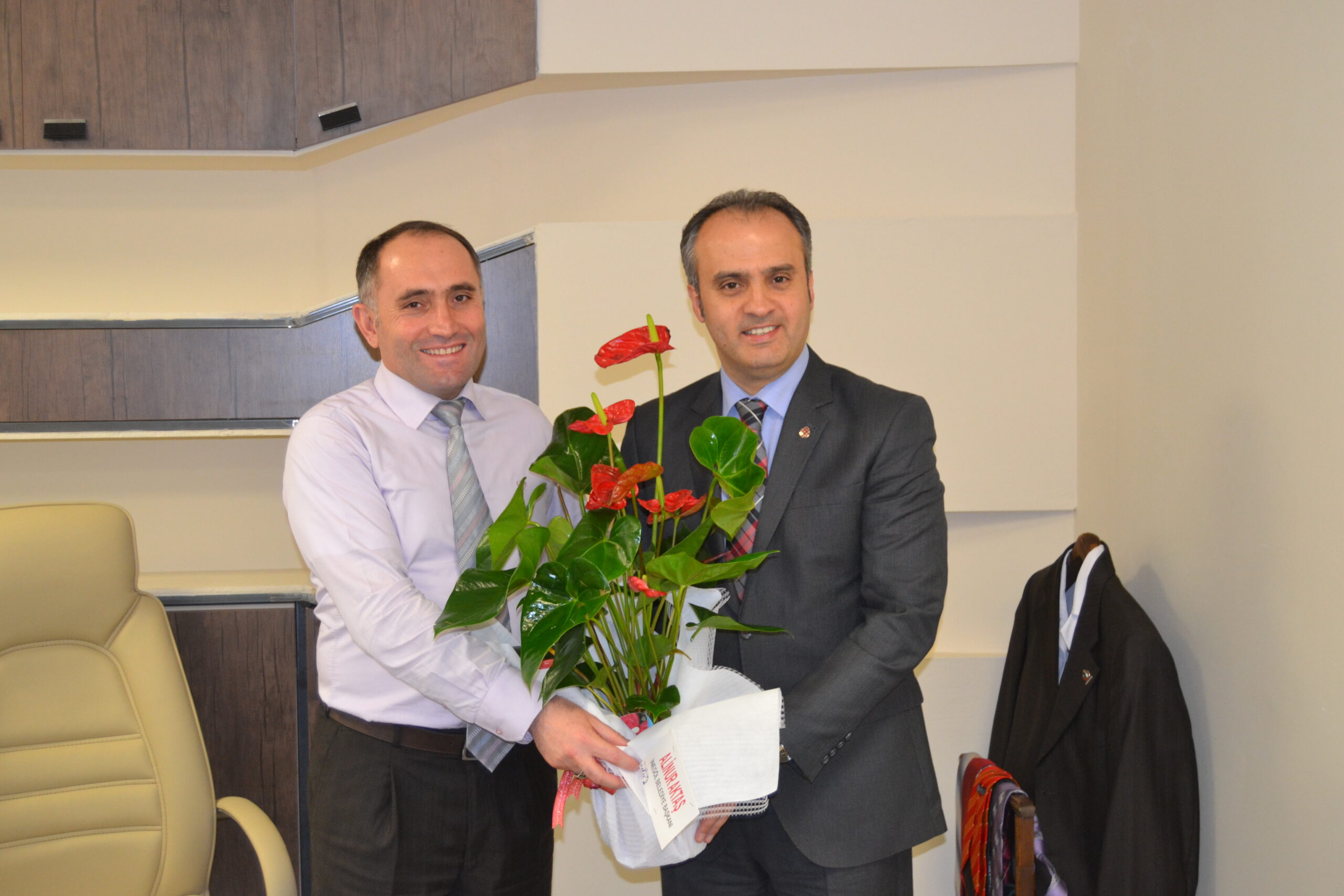 DEVLET HASTANESİ ZİYARETİNDE KONUŞAN BAŞKAN AKTAŞ MÜJDEYİ VERDİ Yeni bölümler yolda