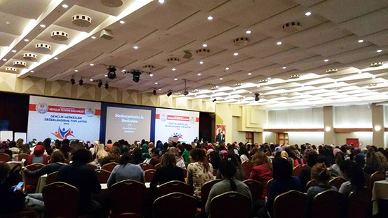 Gençlik liderlerine eğitim