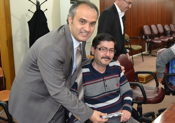 Engelli personele hediye