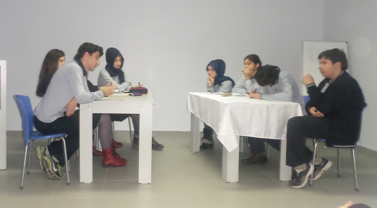 Altın Nesil’den münazara