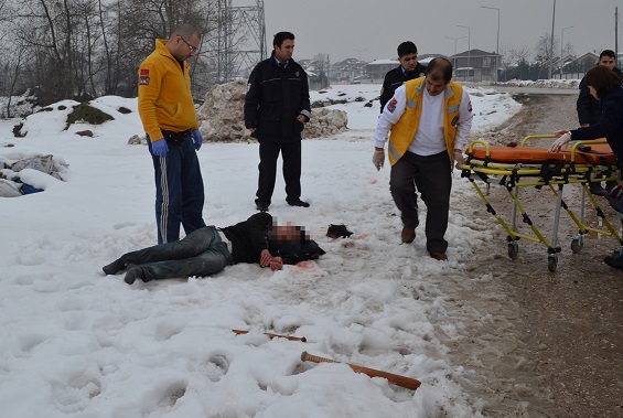 KIZINI 5 KEZ KAÇIRAN GENCİ ÖLDÜRESİYE DÖVDÜ