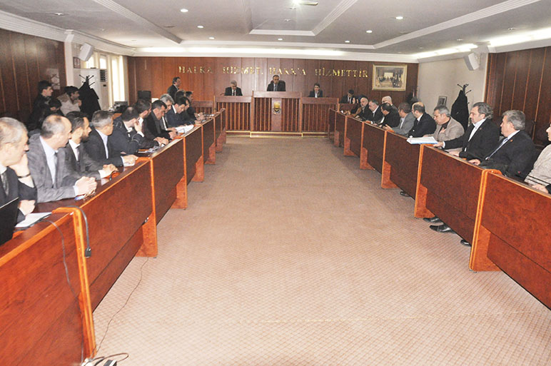 Yeşil alanlar Büyükşehir’e, Helitaksi Alanyurt’a