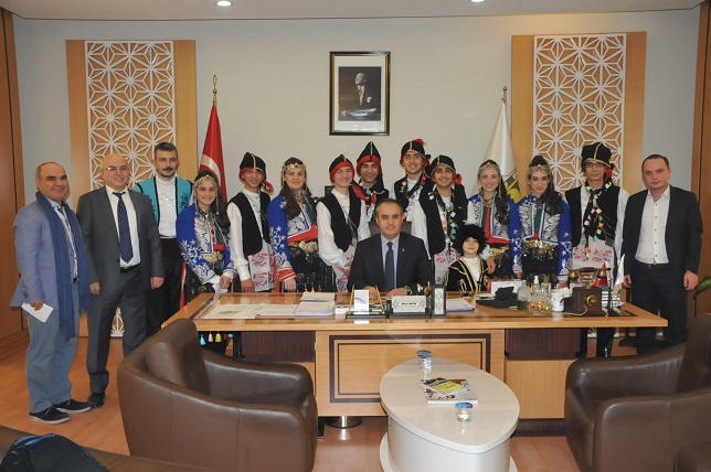 Türkmenistan’da Türkiye’yi temsil edecekler