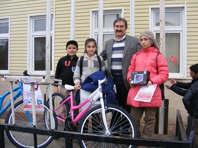 Kan bağışına minikler el attı