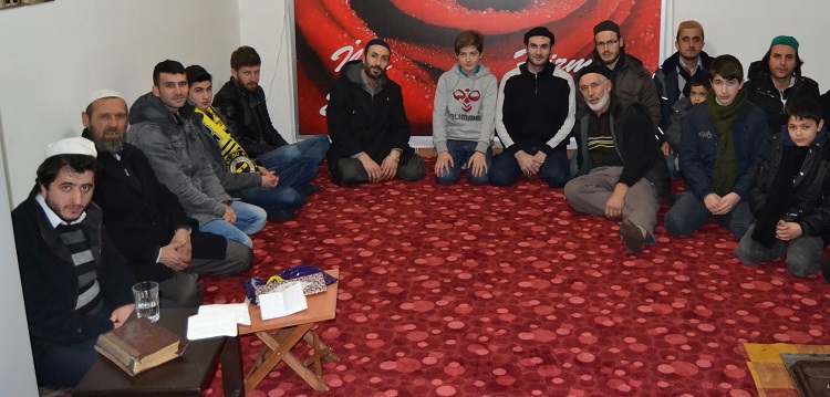 İshakpaşa’dan yedi düvele kandil programı