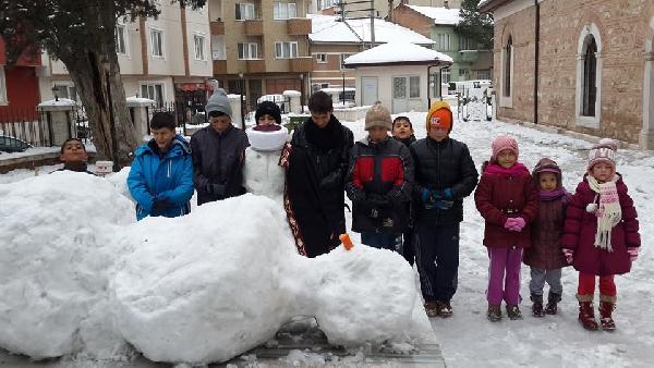 Kardan adamın cenazesine kardan imam