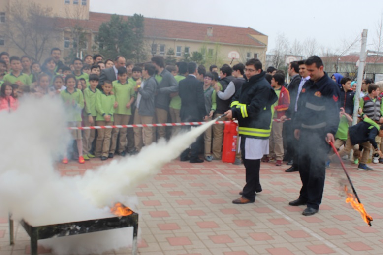 Safvet’te yangın tatbikatı