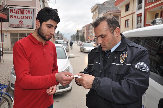 İnegöllü gençten örnek davranış