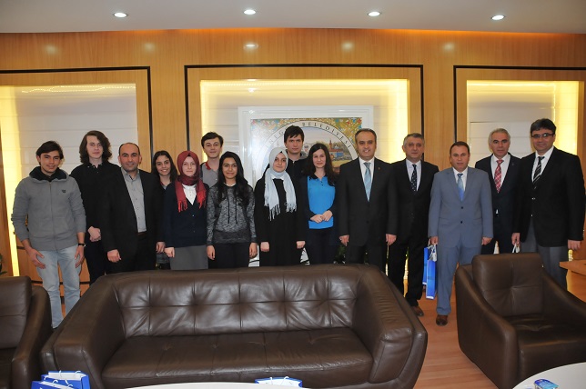 Dereceye giren öğrenciler ödüllendirildi