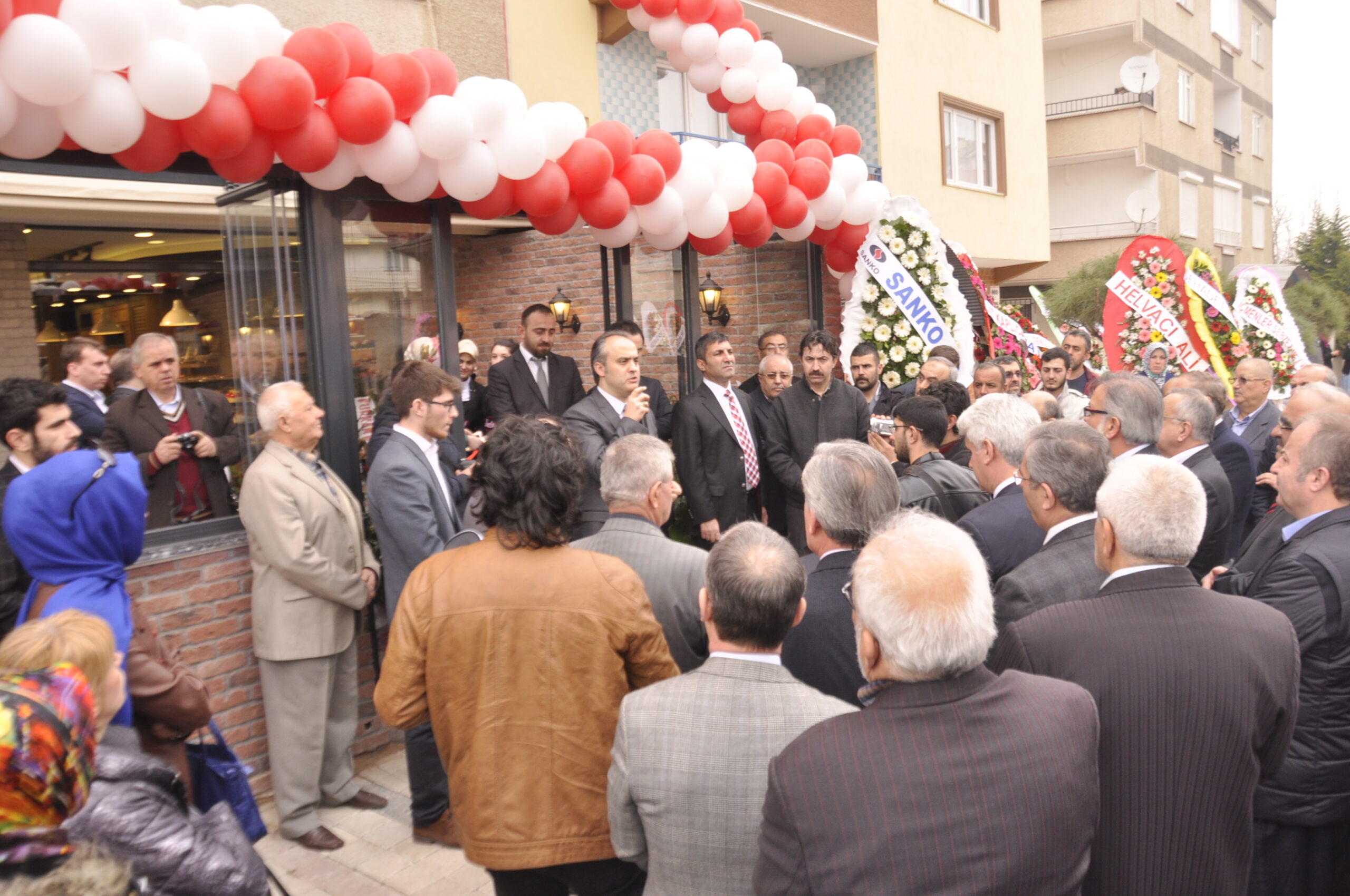 Sedef Pastanesi 5. şubesini hizmete açtı