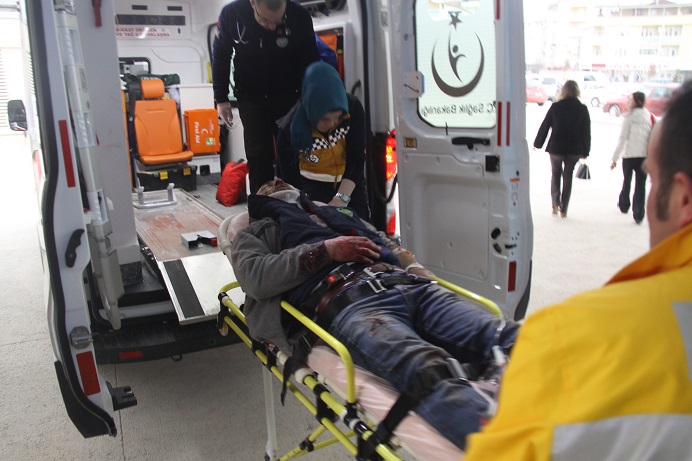 Koltuk yüklerken düştü