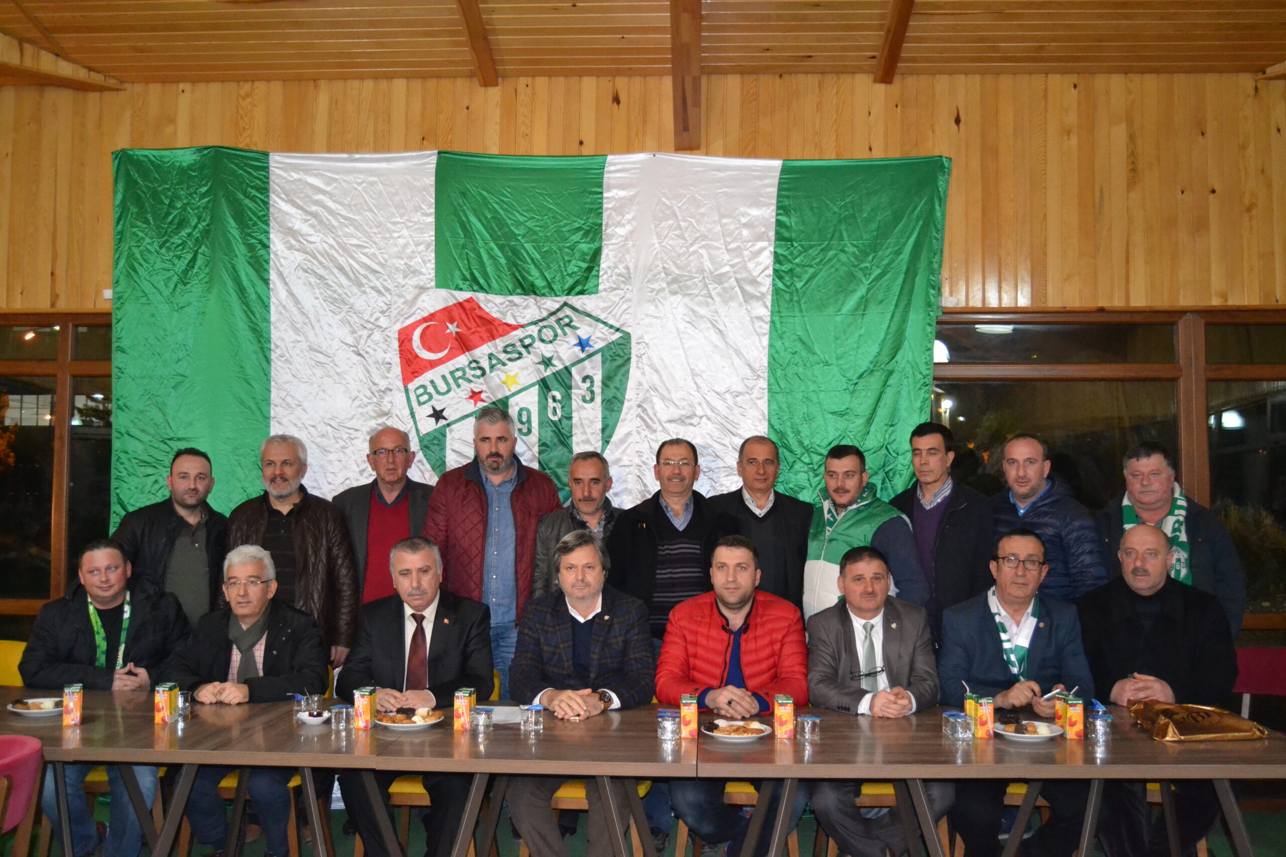 Çelik, bayrağı Şeker’e devretti