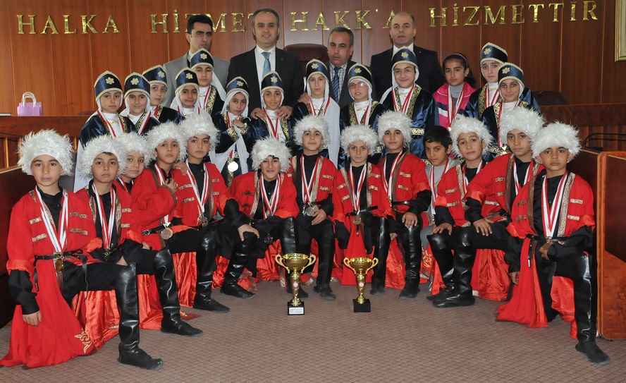 Aktaş’tan İl birincilerine hediye