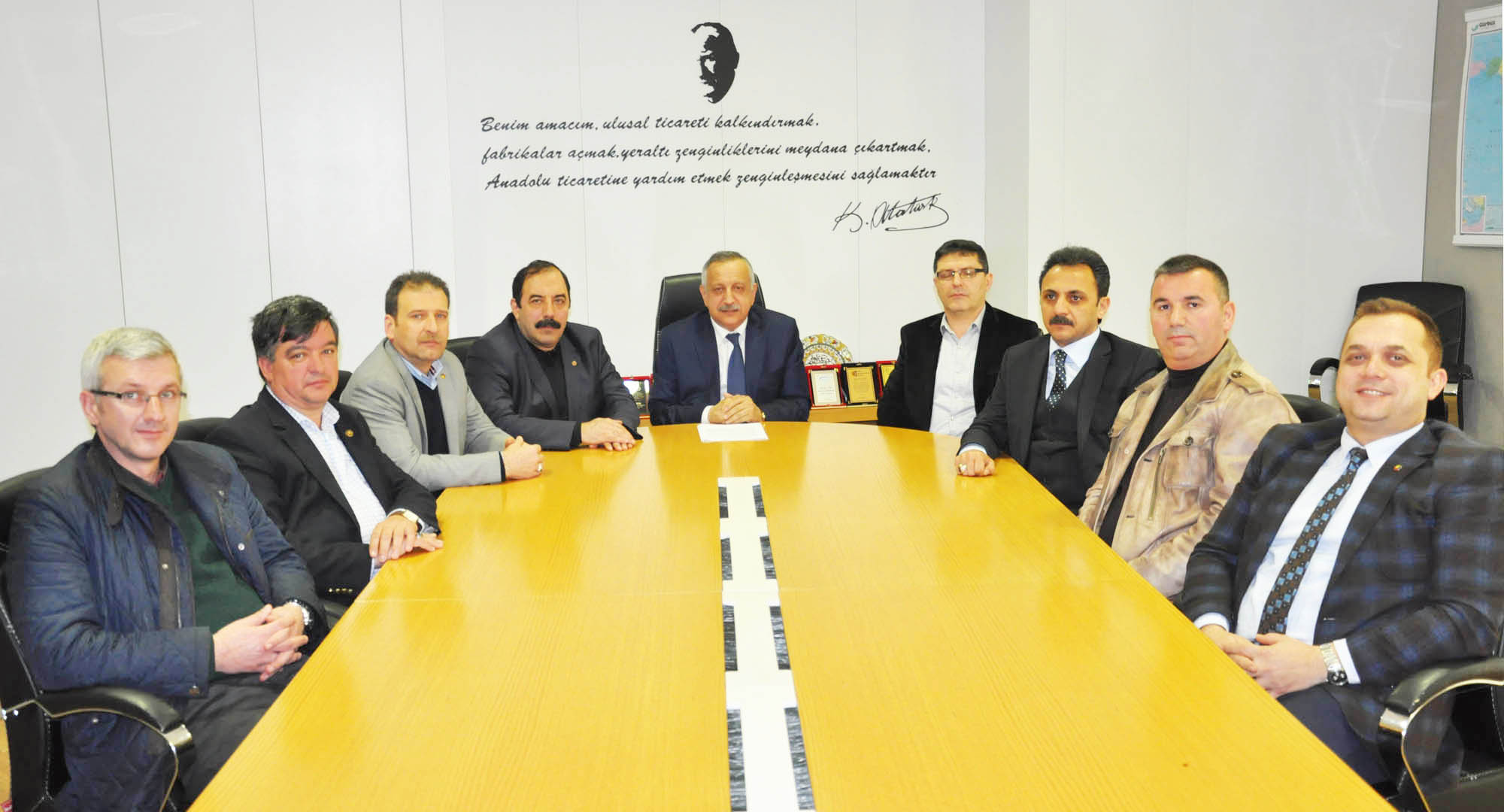 DIŞ TİCARET HACMİ 1 MİLYAR 215 MİLYON $ ULAŞTI