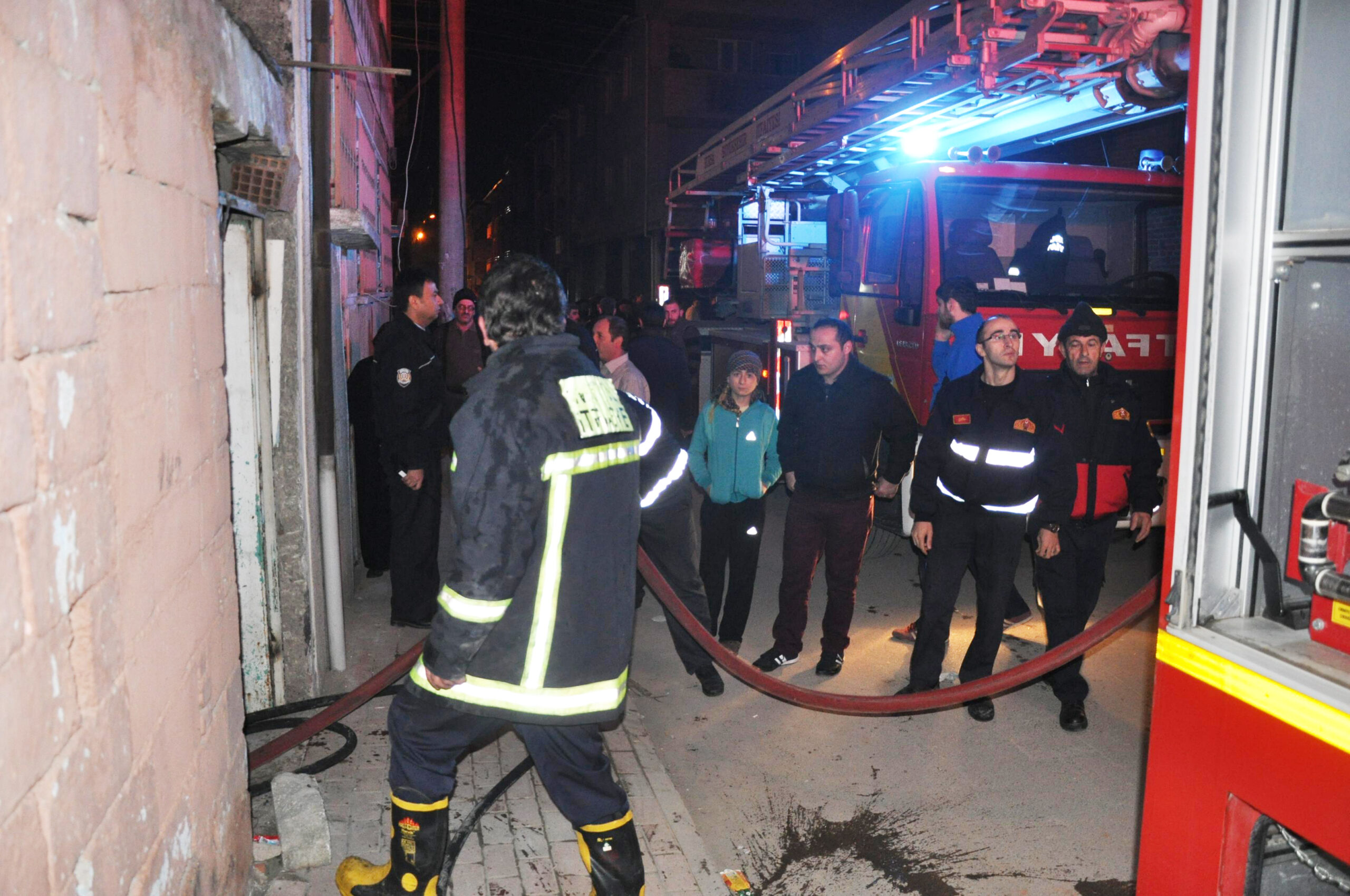 Yangın Mahmudiyelileri korkuttu