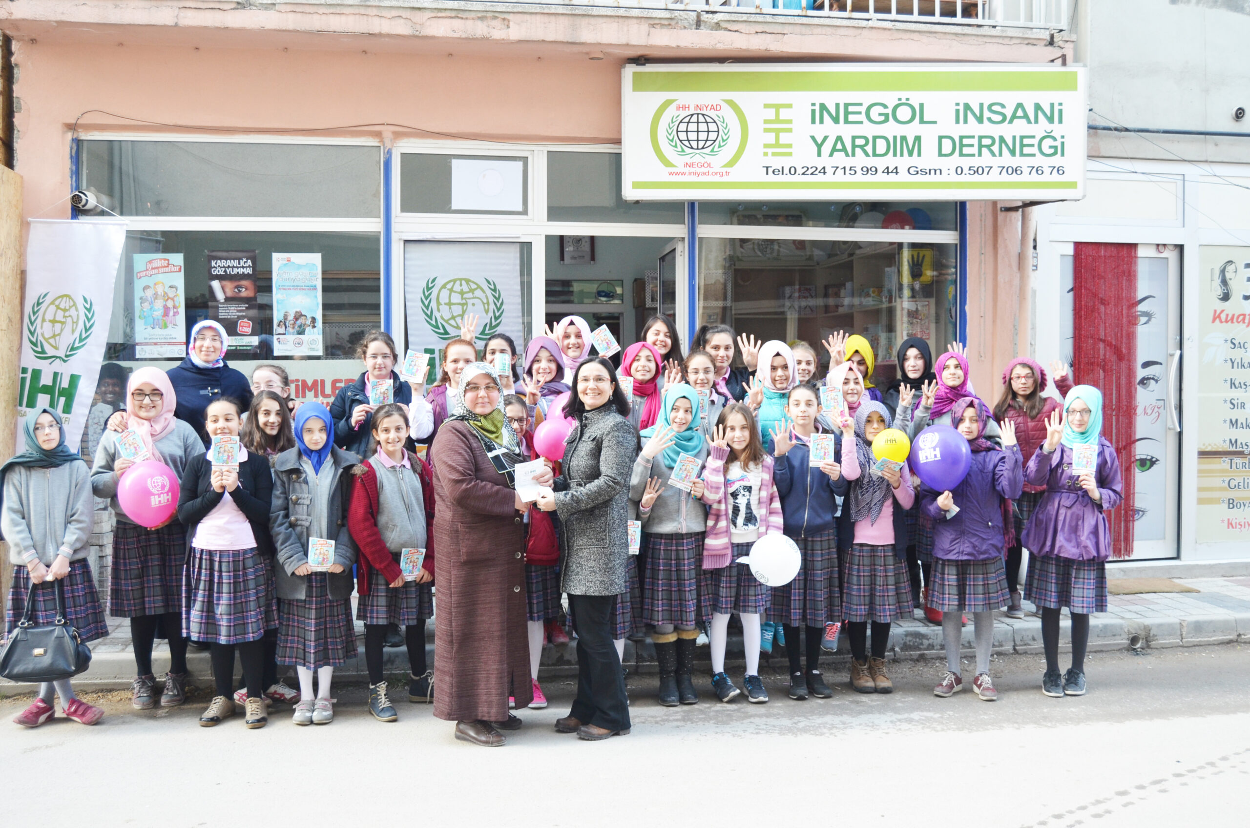 İyilikte yarıştılar, sevgilerini paylaştılar