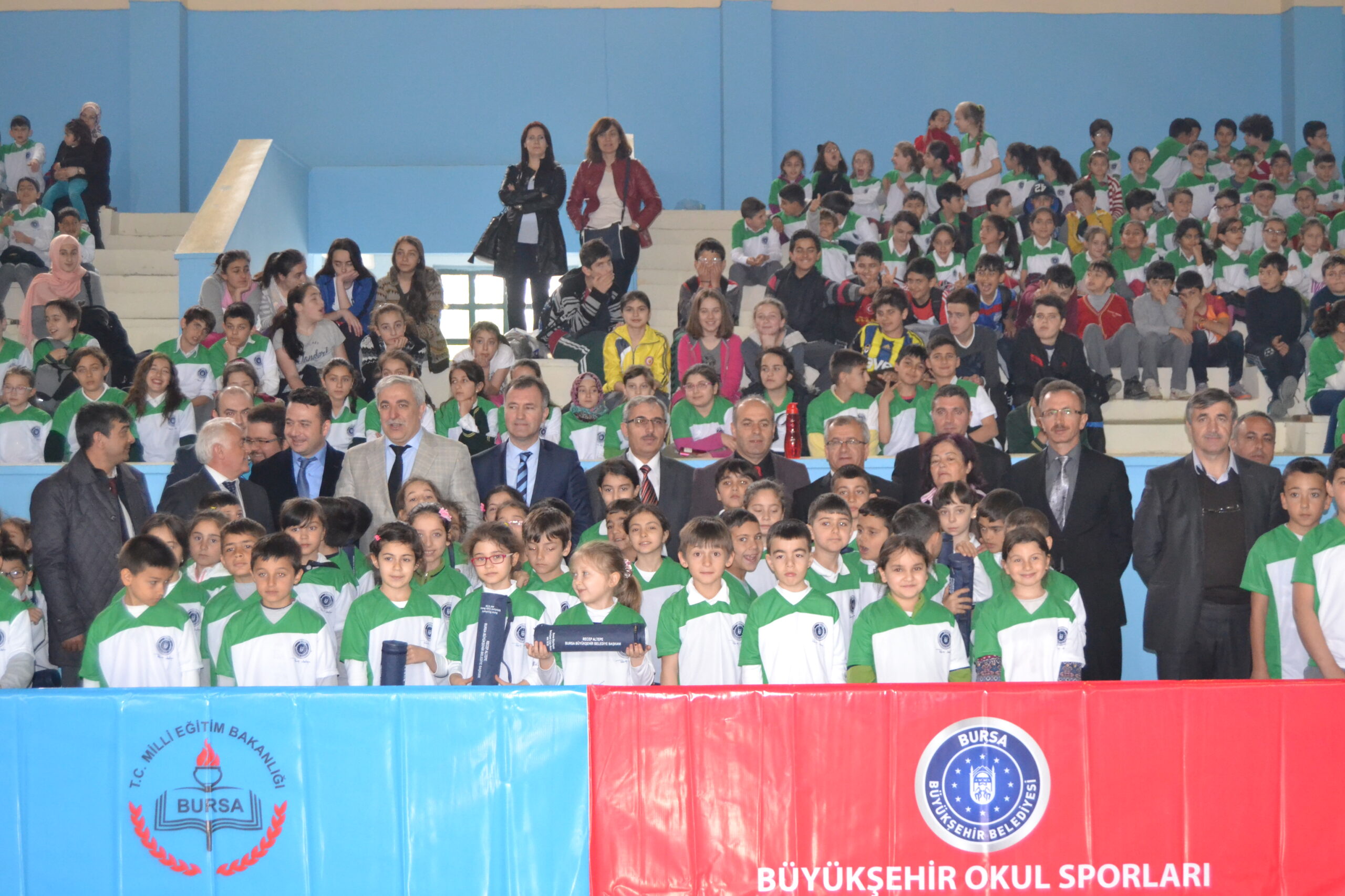 Okullar hayat buluyor