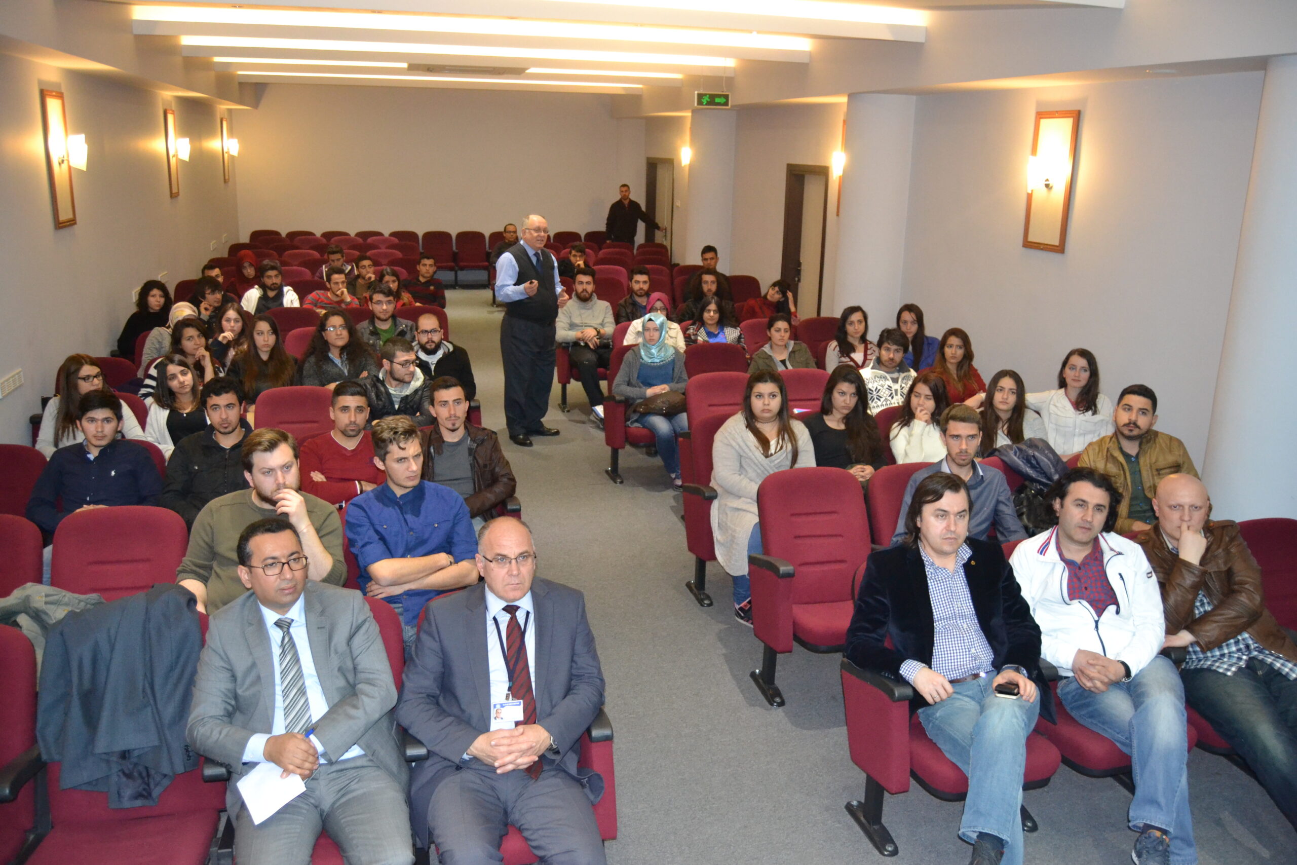 “Karmaşa da yol almak”