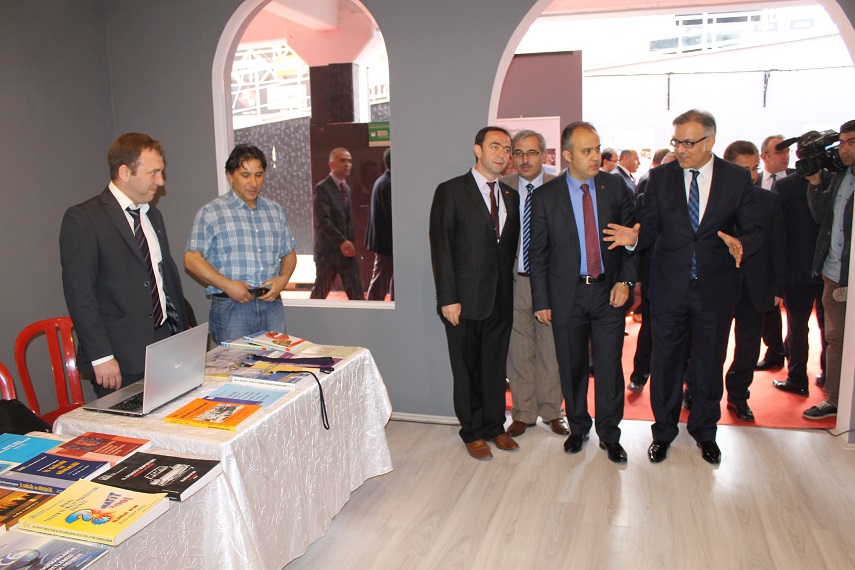 Üniversite ve Meslek Tanıtım Fuarı açıldı