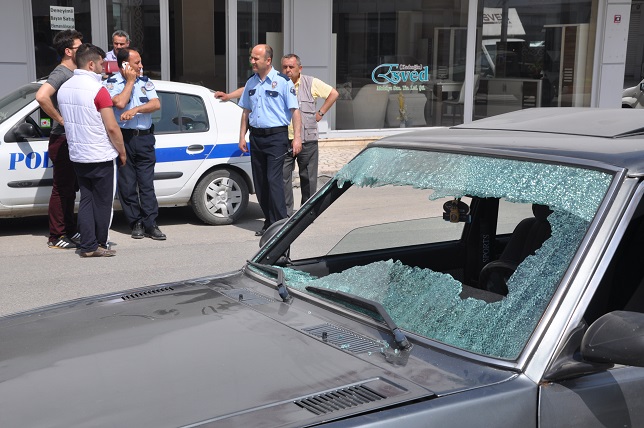 Ertuğrulgazi caddesinde görünmez kaza