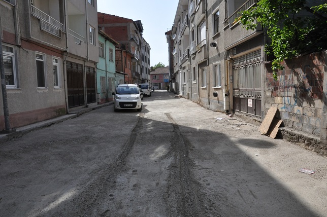 Turgutalp Mahallesi’nde tretuvar çalışması