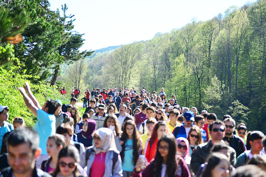 Doğa yürüyüşüne yoğun katılım