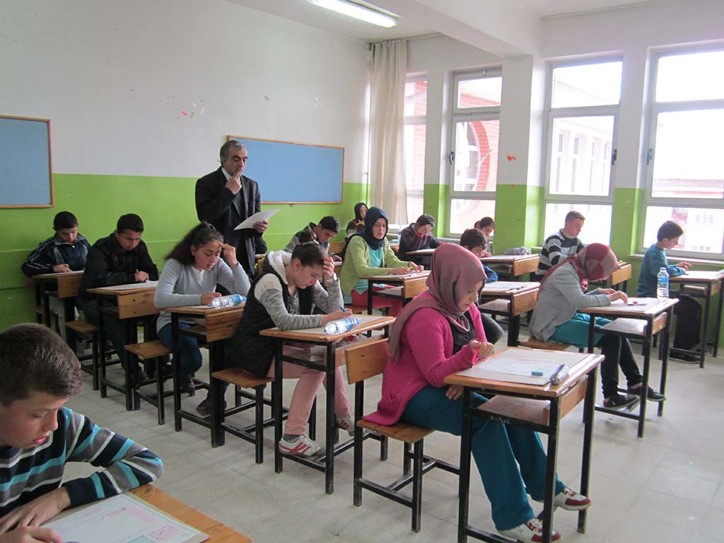 Parasız Yatılılık ve Bursluluk Sınavı başvuruları uzatıldı