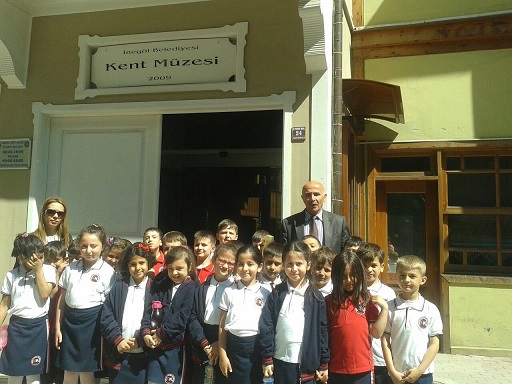 Kosovalı Koleji öğrencileri müzeyi geldi