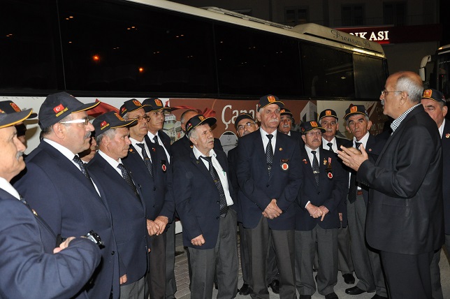 Gazilerimiz Kıbrıs yolunda