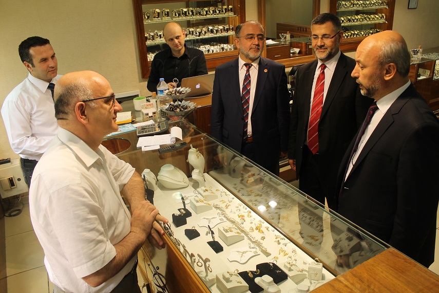 “Büyükşehir tiyatrosu”