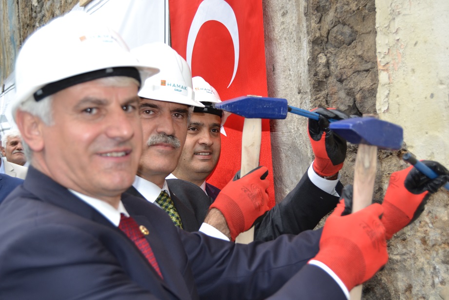 Beylik Hanı küllerinden doğuyor