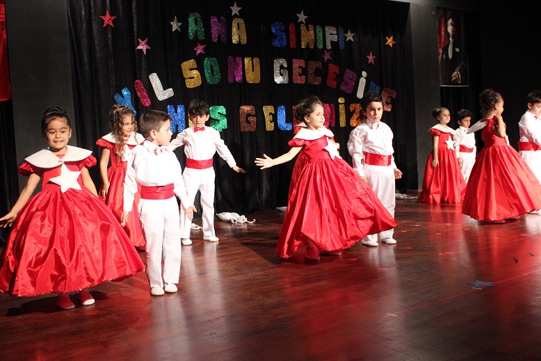 Miniklerden yılsonu süprizi