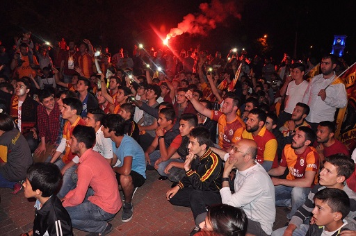 Cimbom’un şampiyonluk sevinci