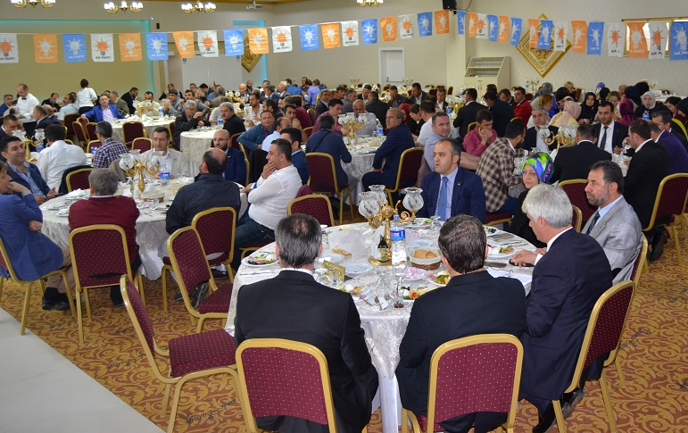 Büyüme istikrarın nimetleri