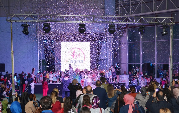 AVM‘de miniklerin defilesi