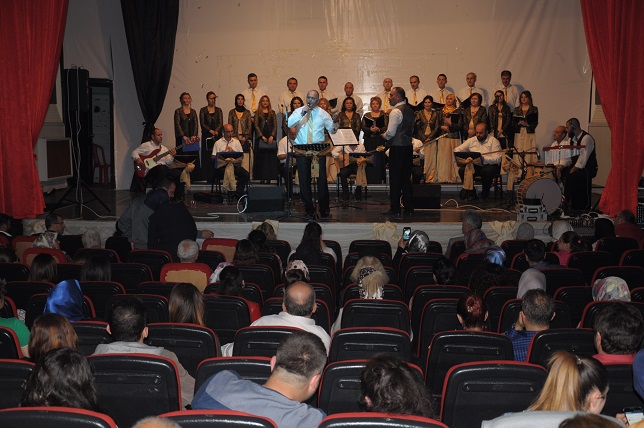 Tüfekçi, türkülerle anıldı