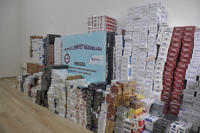 15 bin paket kaçak sigara ele geçirildi