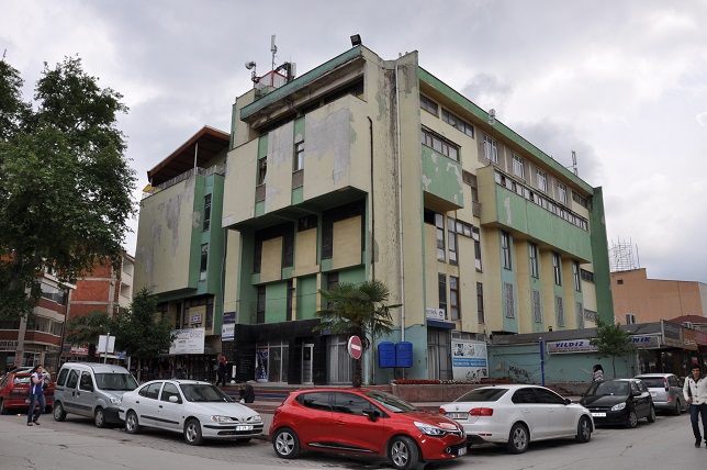 Çarşının yeni meydanı gün sayıyor