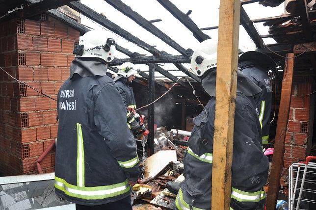 Orhaniye’de korkutan yangın