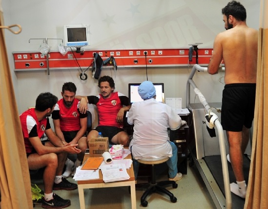 Futbolcular sağlık kontrolünden geçti