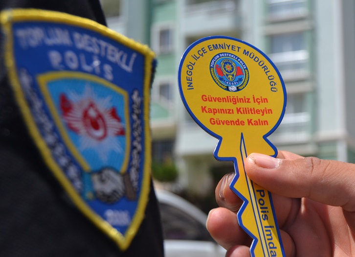 Emniyet uyarılarına devam ediyor