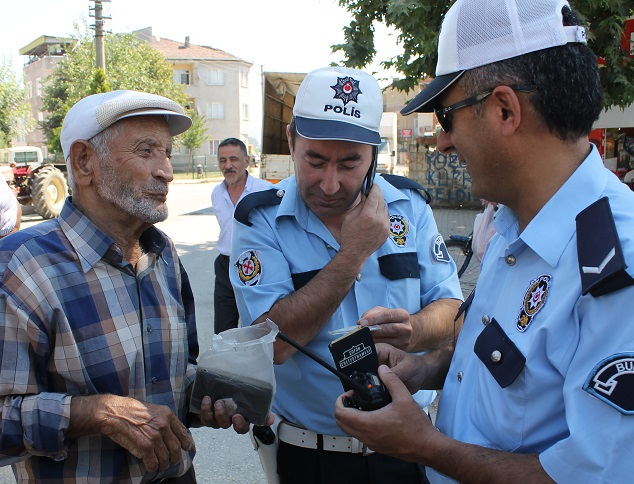48 Yıllık ehliyetle trafikte