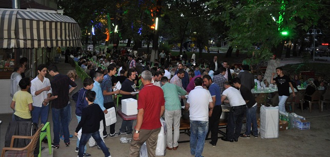 Kakfas Folklor ailesi iftarda buluştu