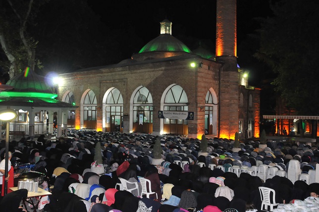 İshakpaşa’da 1500 kişilik iftar