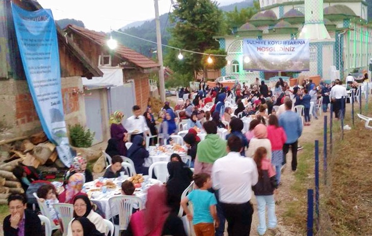 Sulhiyelilerden 600 kişilik iftar