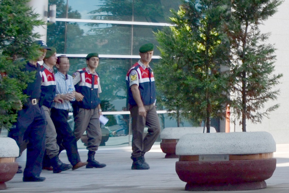 Dömez sanığı hâkim karşısında