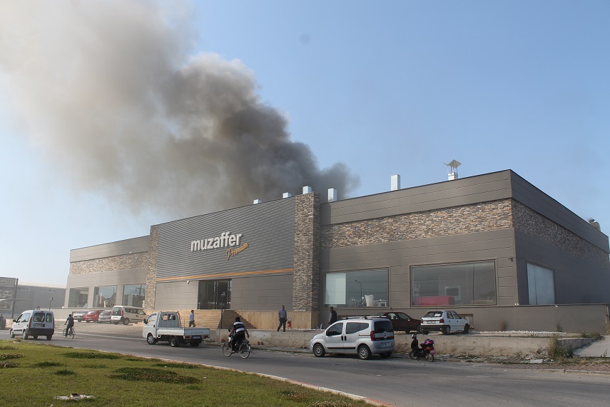 Depoda çıkan yangın korkuttu