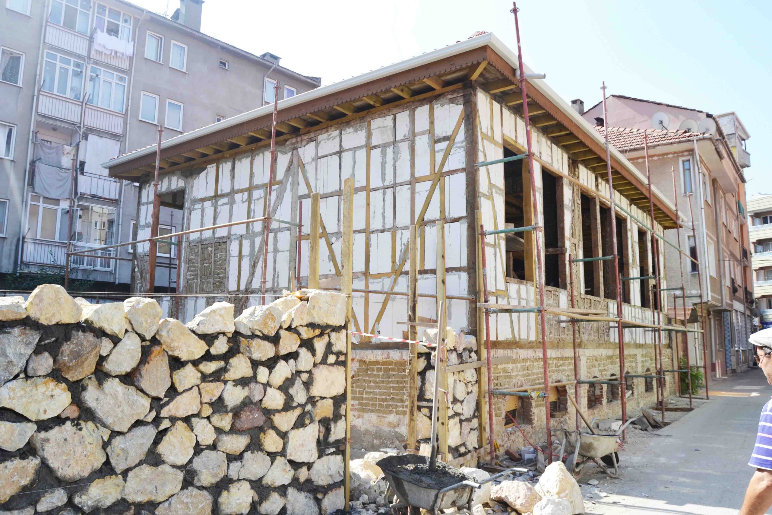 Osmaniye Mahalle Konağı bakım evi olacak